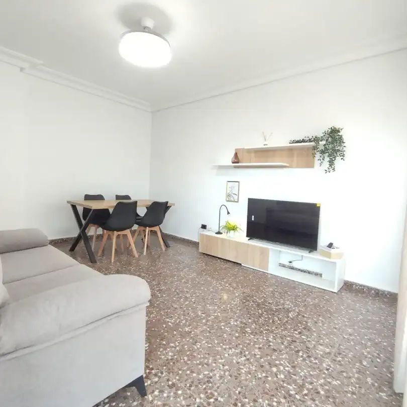 Piso de alquiler en Calle Puerta Orihuela, La Fama - Photo 1