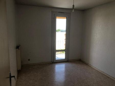 Location Appartement 4 pièces 82m² ANNONAY 07100 - Photo 3