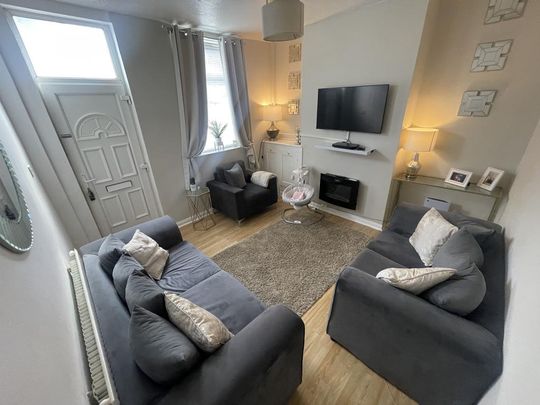 2 bedroom house to rent - Photo 1