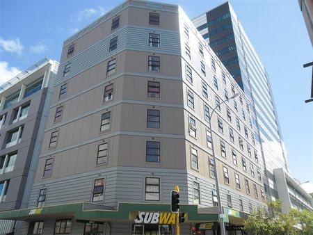 Aitken Street - Corner Studio Apartment - Photo 5