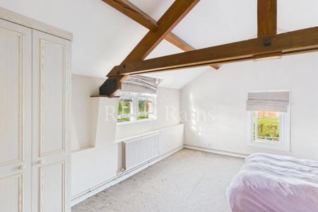 3 bedroom detached house to rent - Photo 2