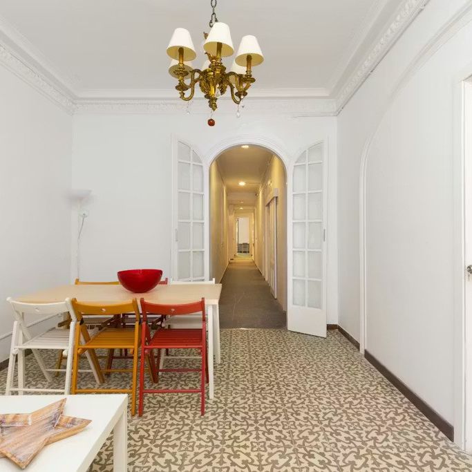 Carrer de Casanova, Barcelona, Catalonia 08036 - Foto 1