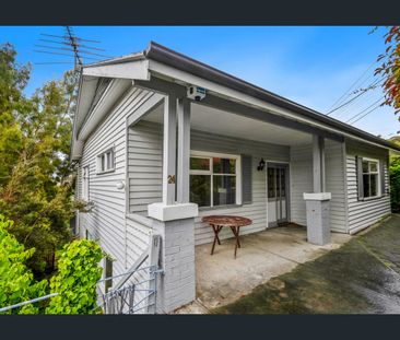 Spacious Family Home - Photo 6