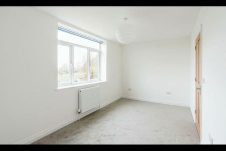 3 Bed Semi-Detached House, Hughenden Road, BS7 - Photo 3