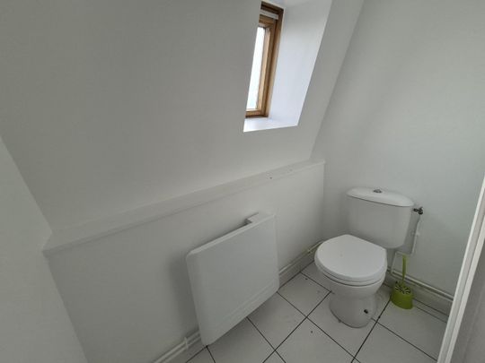 Location Appartement 1 pièce 47m² VALENCIENNES 59300 - Photo 1