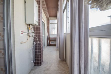 Apartamento T2 Totalmente Remodelado para Arrendamento em Localização Central – Coimbra, Vale das Flores - Photo 2