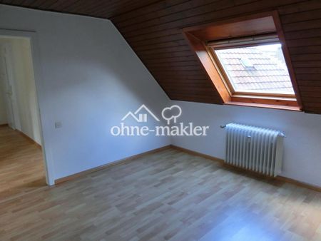 Ruhige Citylage: Schöne 2-Raum KDB im DG -ideal für Singles - Photo 2