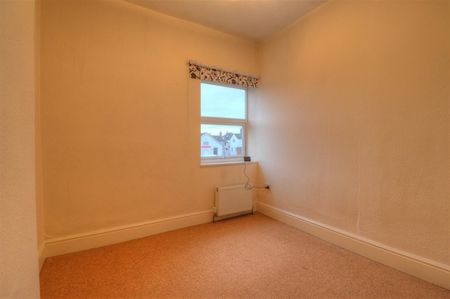2 BED Apartment To rent - Photo 3