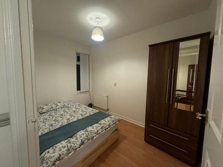 1 bedroom semi-detached house to rent - Photo 3