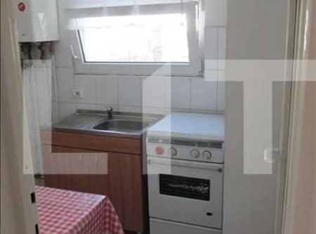 Apartament de inchiriat cu 1 camera, decomandat, zona Piata Mihai Viteazul - Fotografie 2