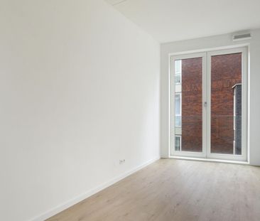 Karel Appelhof 118, Holland Park, 1112ZD, Diemen - Photo 2