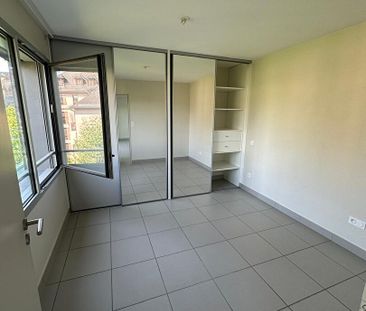 Location Appartement 2 pièces 48m² - Photo 2