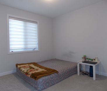 For Lease - 110 Lynn Coulter Street, Barrhaven, Ontario - Photo 1