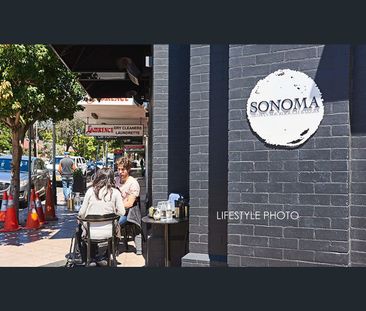 STYLISH SEMI-LIKE BOUTIQUE APARTMENT WITH TRANQUIL VIEWS - Photo 6