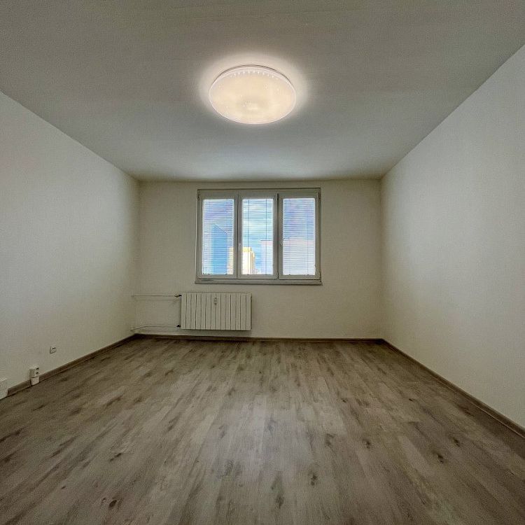 Pronájem bytu 3+1 66 m² - Photo 1