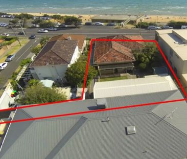 BRILLIANT BIG BAY VIEWS, LIFESTYLE & CONVENIENCE IN ONE! - Photo 4