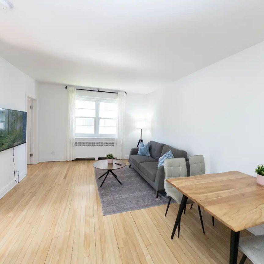 SUMMERHILL — 3 Bedroom - Photo 1