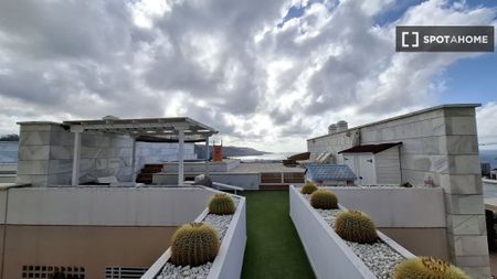 3 room luxury Apartment for rent in Las Palmas de Gran Canaria, Spain - Photo 2