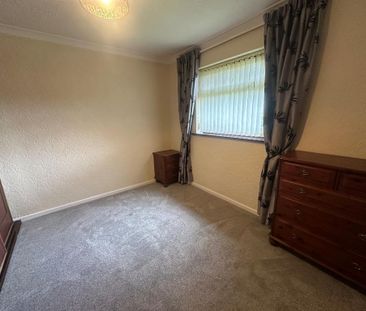 2 bedroom semi-detached bungalow to rent - Photo 2