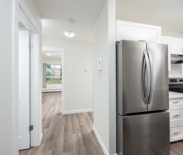 Ella Manor - Photo 5