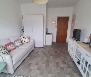 Location Appartement 1 pièce 17m² ORLEANS 45000 - Photo 4