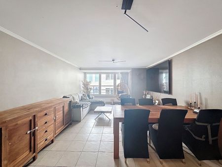 Appartement in het centrum van Heist met twee slaapkamers en twee badkamers - Photo 2