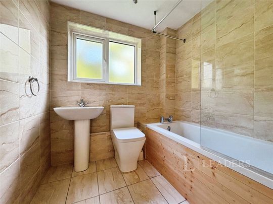 2 bedroom property to rent Bishops Close, NR7 - Photo 1