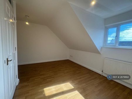 3 bedroom terraced house to rent - Photo 3