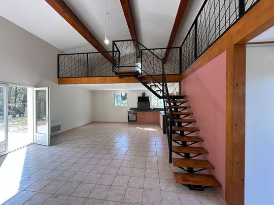 Location Maison 4 pièces 116m² - Photo 1