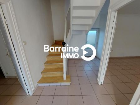 Location maison à Plougoulm, 5 pièces 99.6m² - Photo 3