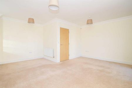 4 bedroom townhouse to rent - Photo 2