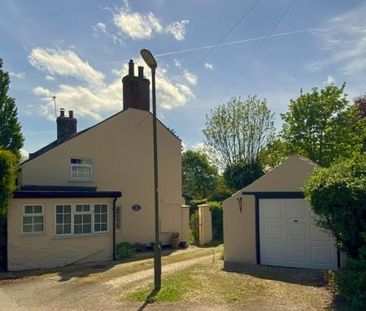 3 bedroom Detached house To Let - Photo 5