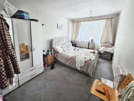 2 bedroom maisonette to rent - Photo 2