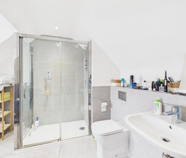 3 bedroom semi-detached house to rent - Photo 6