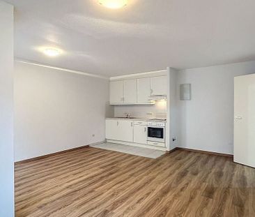 Appartement te huur in Oostende voor € 650 met 1 slaapkamer - Photo 2