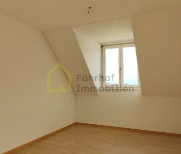 Sonnige Familienwohnung mit Balkon - Photo 1