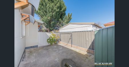 Neat and Cosy Two Bedroom Unit - Photo 5