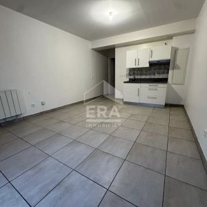 Charmant F2 avec terrasse et parking sécurisé - Photo 2