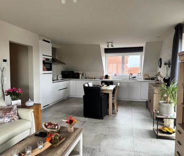 instapklaar en lichtrijk appartement met twee slaapkamers en grote ... - Photo 4