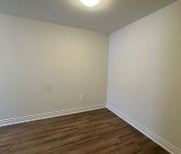 For Lease - 2928 Whites Road, Pickering, Ontario - Photo 3