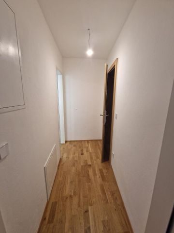 GENERALSANIERTE 1-Zimmerwohnung Top 7 inkl. überdachten Stellplatz - Photo 2