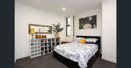 Prime Position with Edgy Design - Photo 3