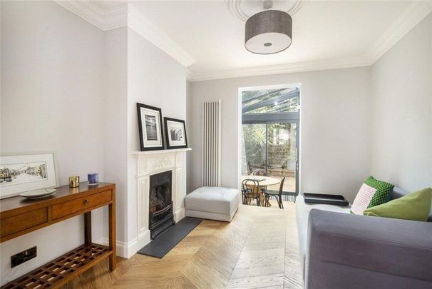 3 bedroom terraced house to rent - Photo 1