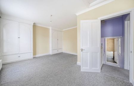 Adelphi Road, Epsom, Surrey, KT17 1JB - Photo 4