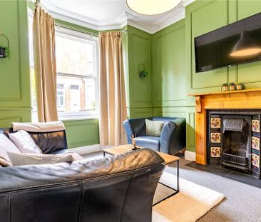 4 bedroom end of terrace house to rent - Photo 4