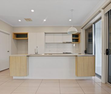 Modern Living in The Shallows Estate - Walk to Waterfront - Photo 6