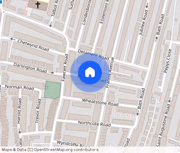 Completly renovated 4 Double bed house with front and rear gardens. - Photo 1