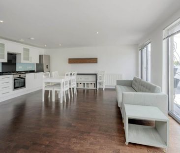 2 bedroom maisonette to rent - Photo 4