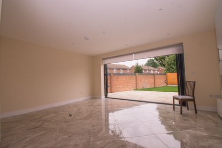 Birkbeck Avenue, Greenford, UB6 - Photo 5