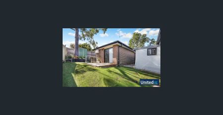 Two Bedroom Granny Flat Close to the Station - Water Usage Included - Photo 4